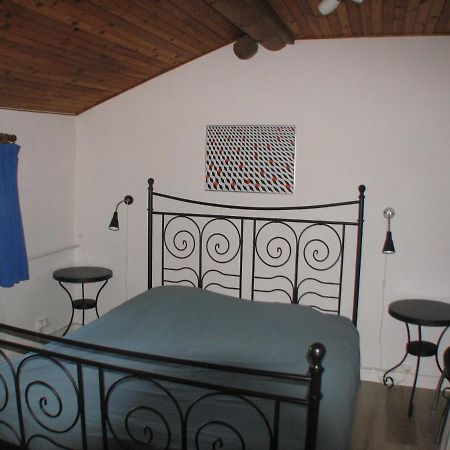 Camping La Vallee Verte Ambert Exterior photo