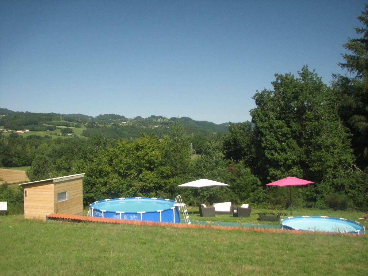 Camping La Vallee Verte Ambert Exterior photo